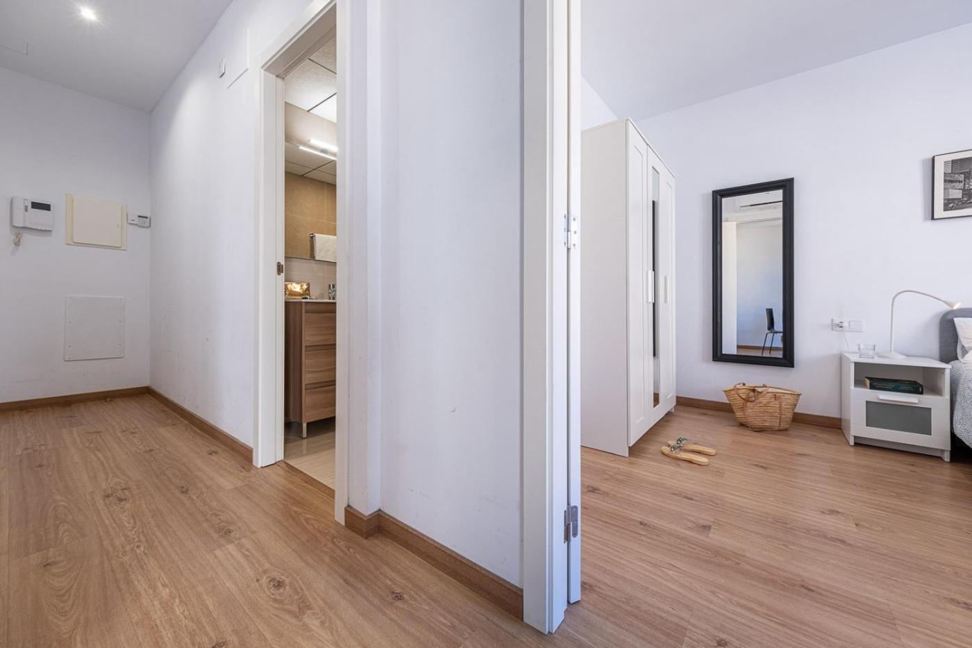 Tarragona Apartments Bagian luar foto