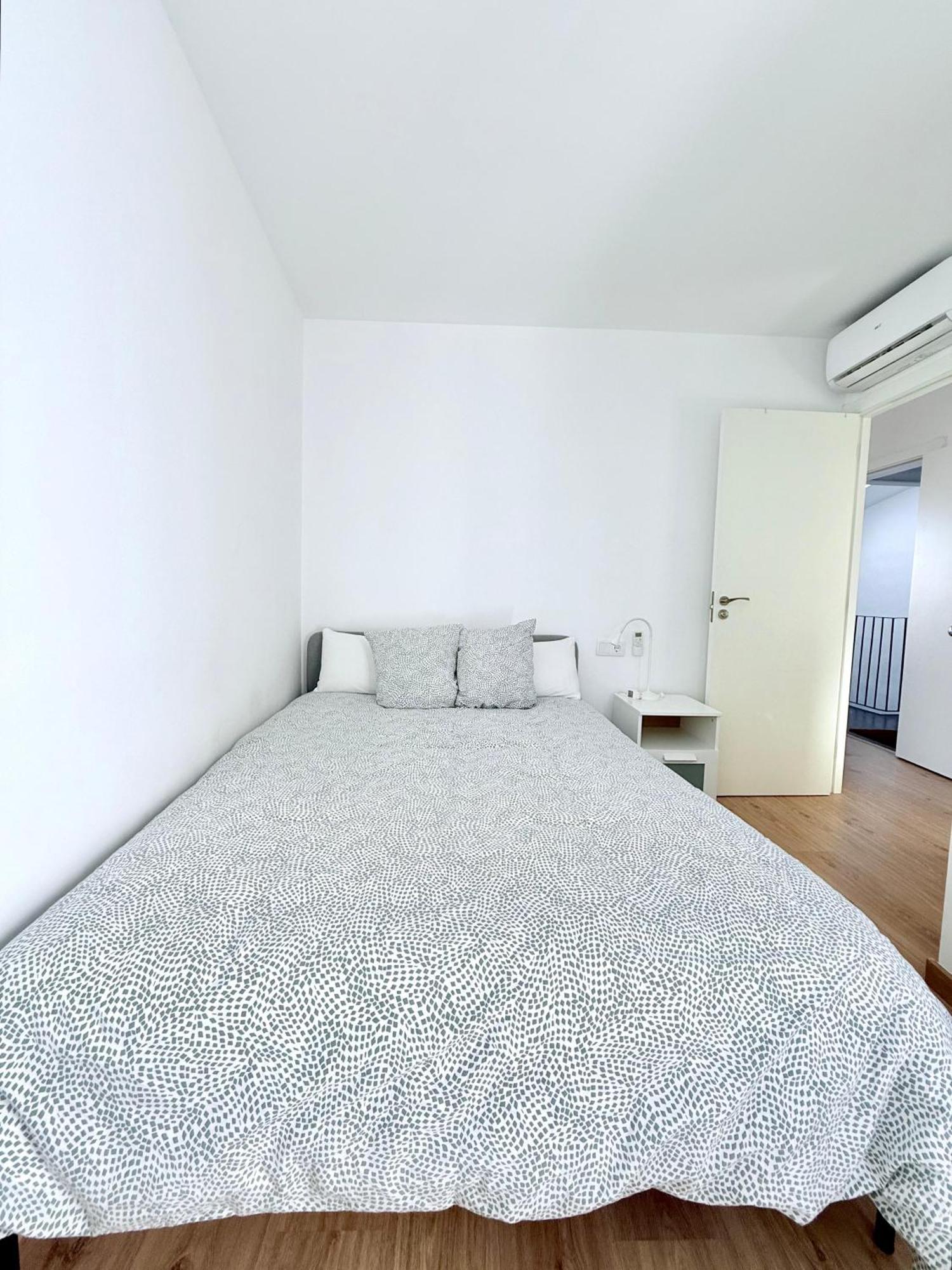 Tarragona Apartments Bagian luar foto