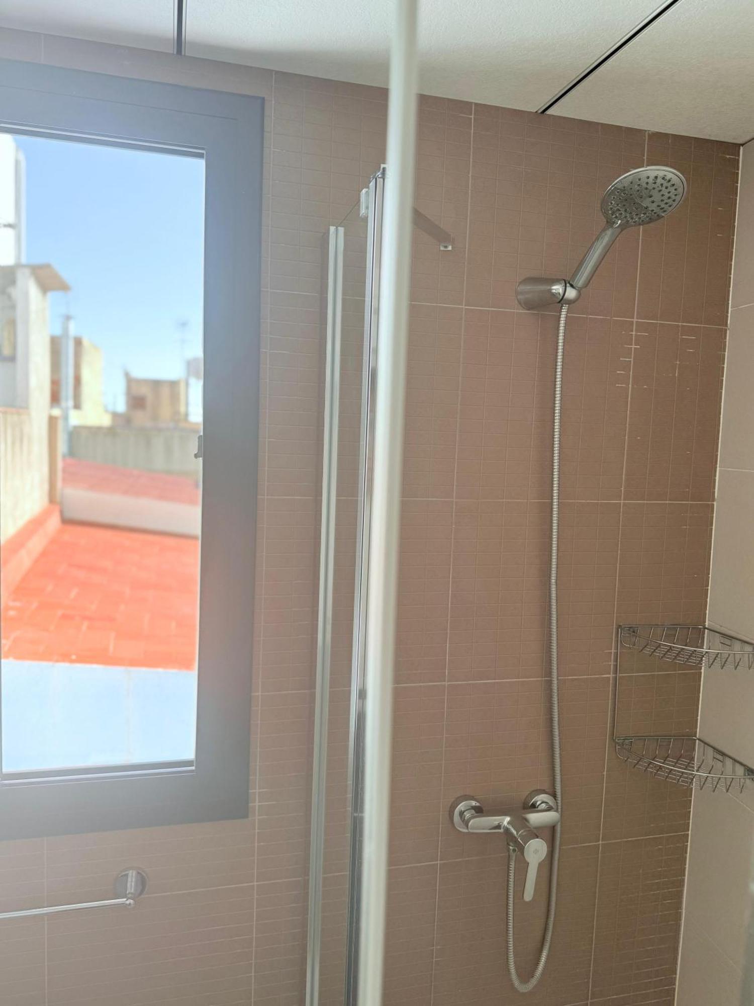 Tarragona Apartments Bagian luar foto